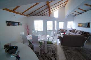 Гостевой дом Guest House Aldin Улцинь Апартаменты с видом на море и террасой-13