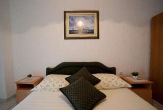 Гостевой дом Guest House Aldin Улцинь Номер Делюкс с кроватью размера «queen-size»-5